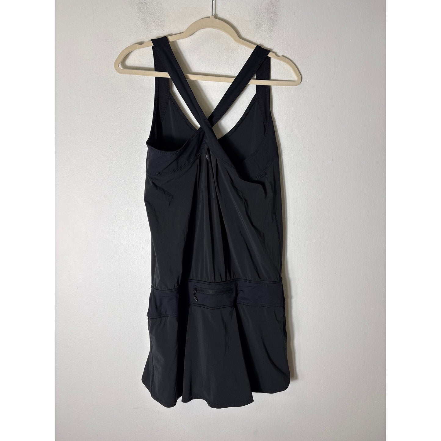 Lululemon Black V-Neck Athletic Dress Sz 8