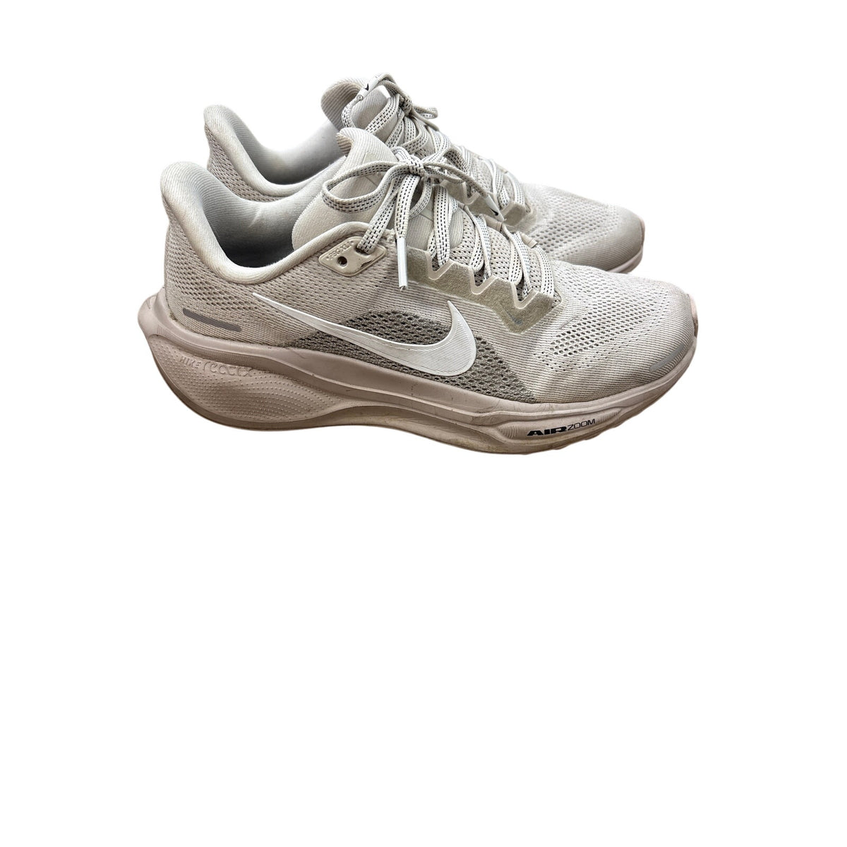 Woman's Nike Pegasus 41 in Greige Sz 8
