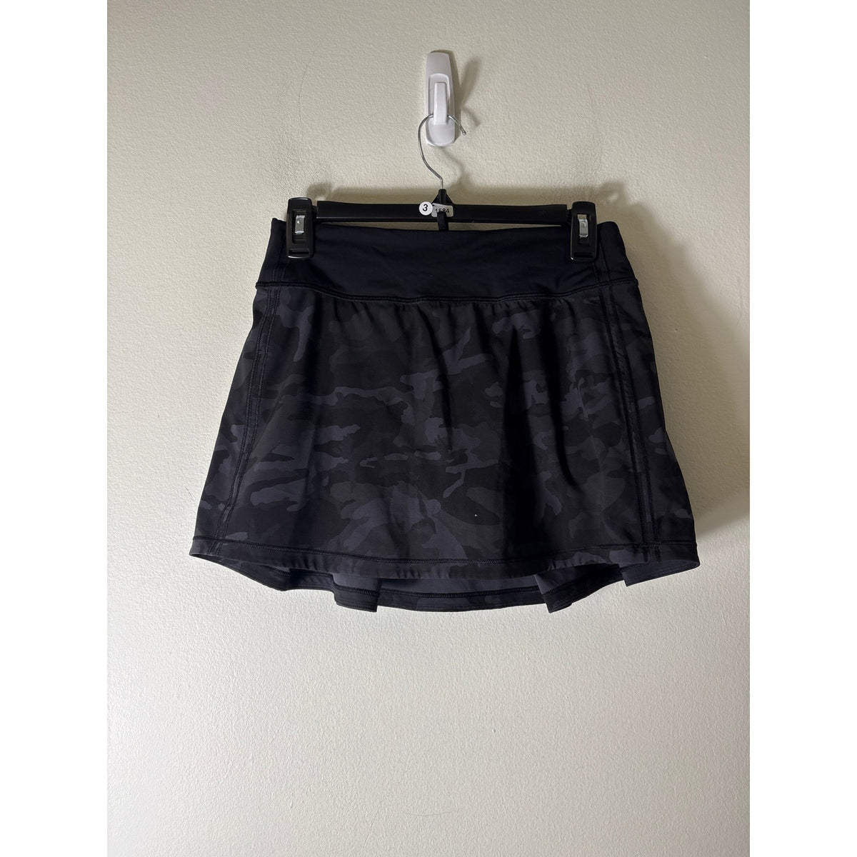 Lululmeon Black Camo Athletic Tennis Skirt Sz 5