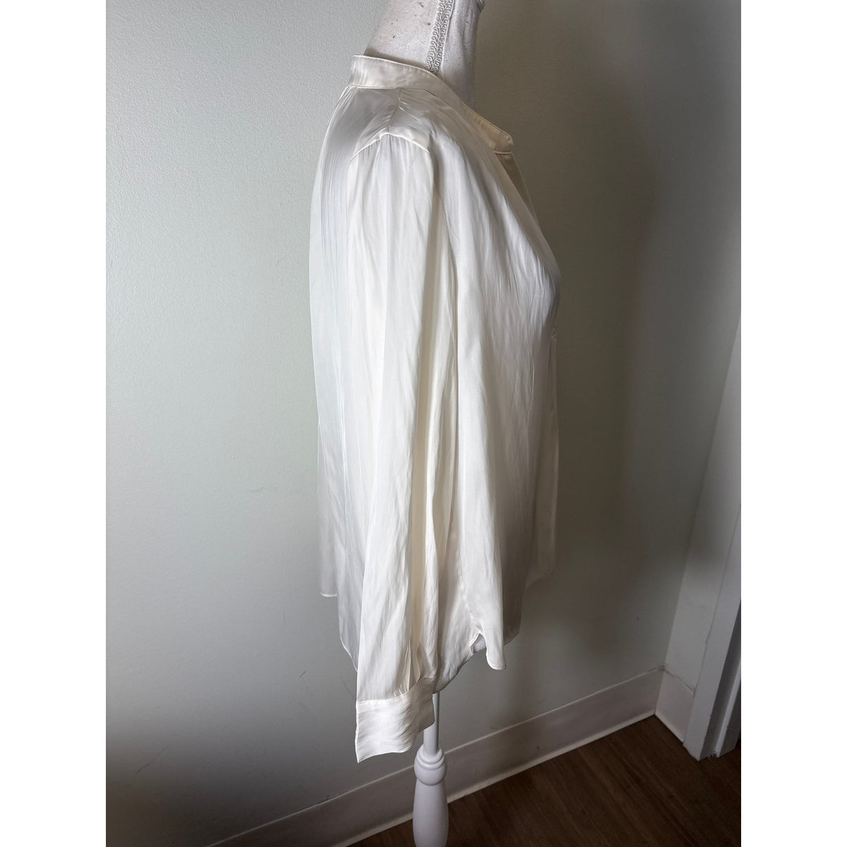 Zadig&Voltaire White Long Sleeve V Neck Shirt Sz M