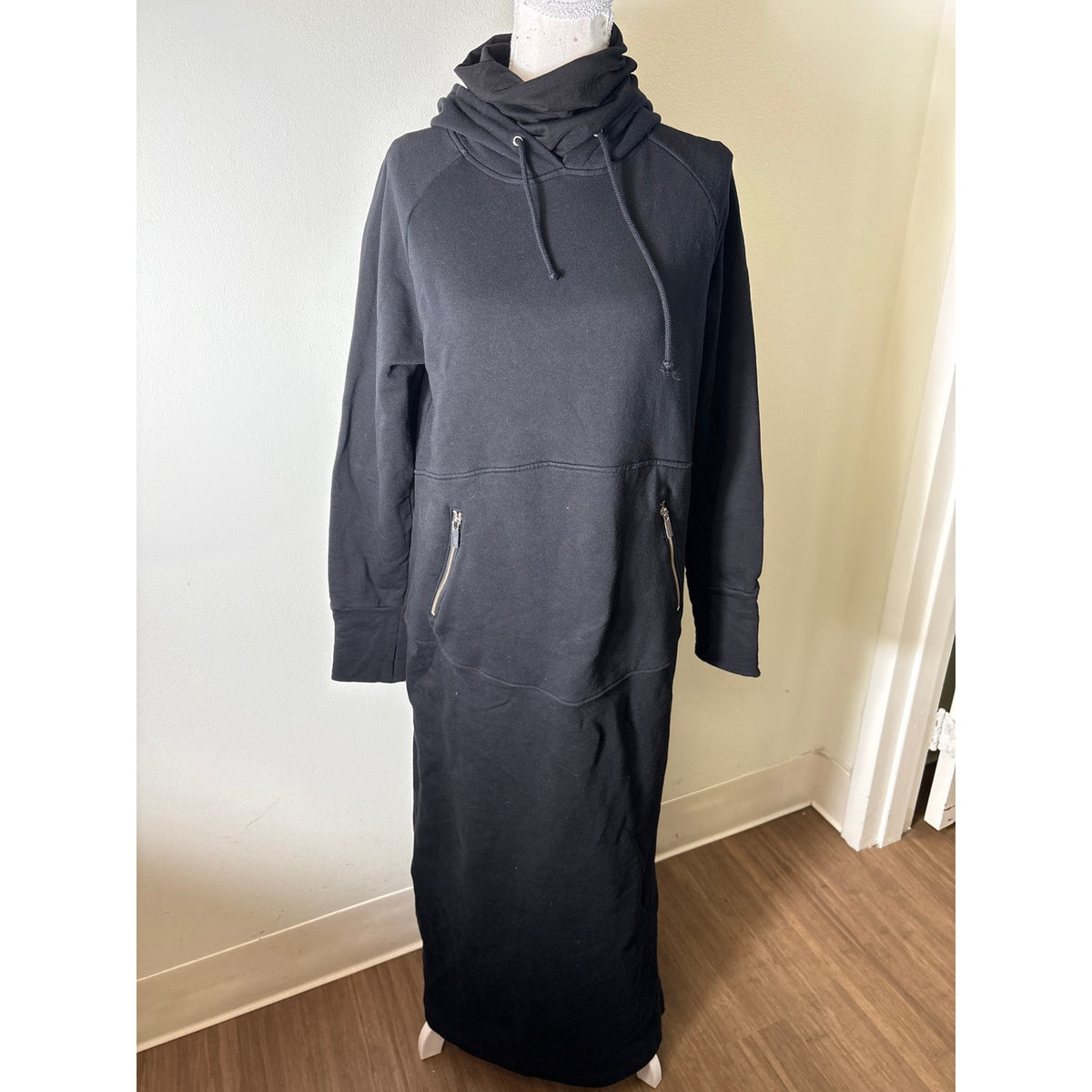 Marcella Black Hooded Long Sleeve Sweatshirt Maxi Dress Sz M