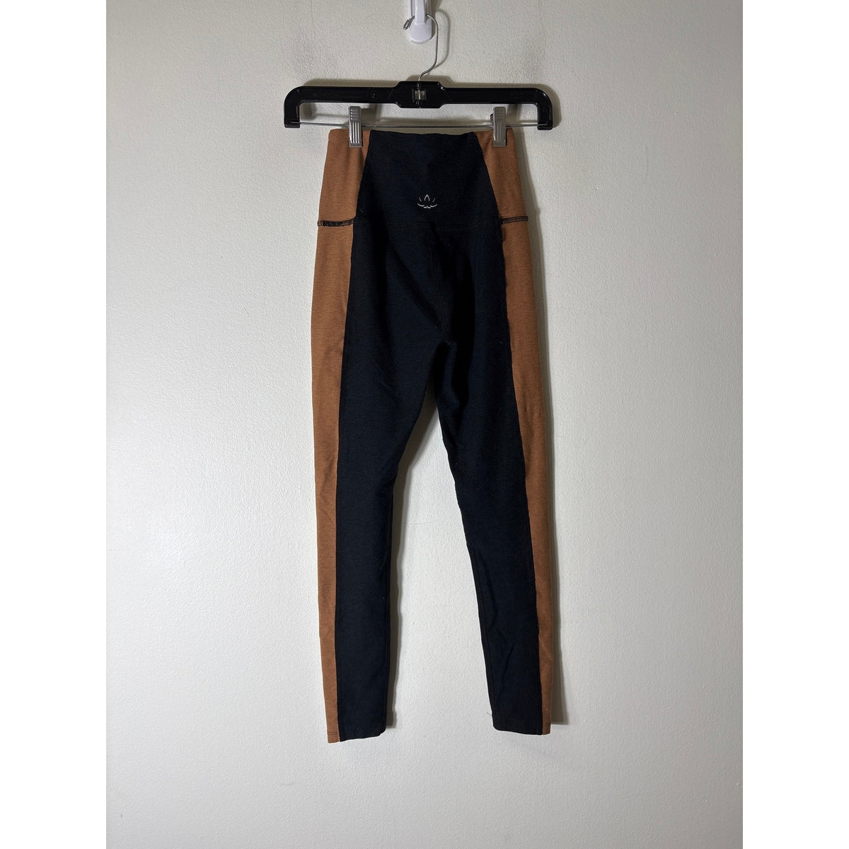 Beyond Yoga Brown and Black Color Block Yoga Pants Sz S