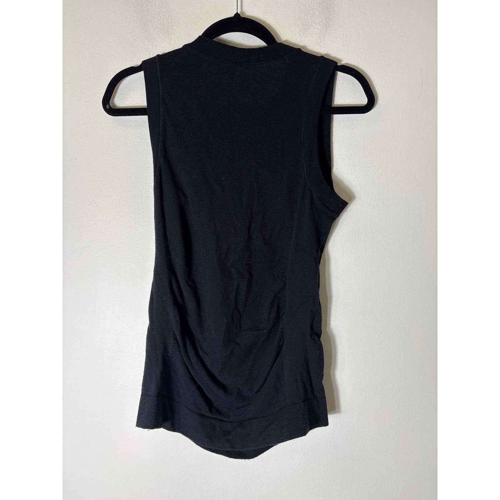 Athletic Black Sleevless Ruched Athletic Top Sz M