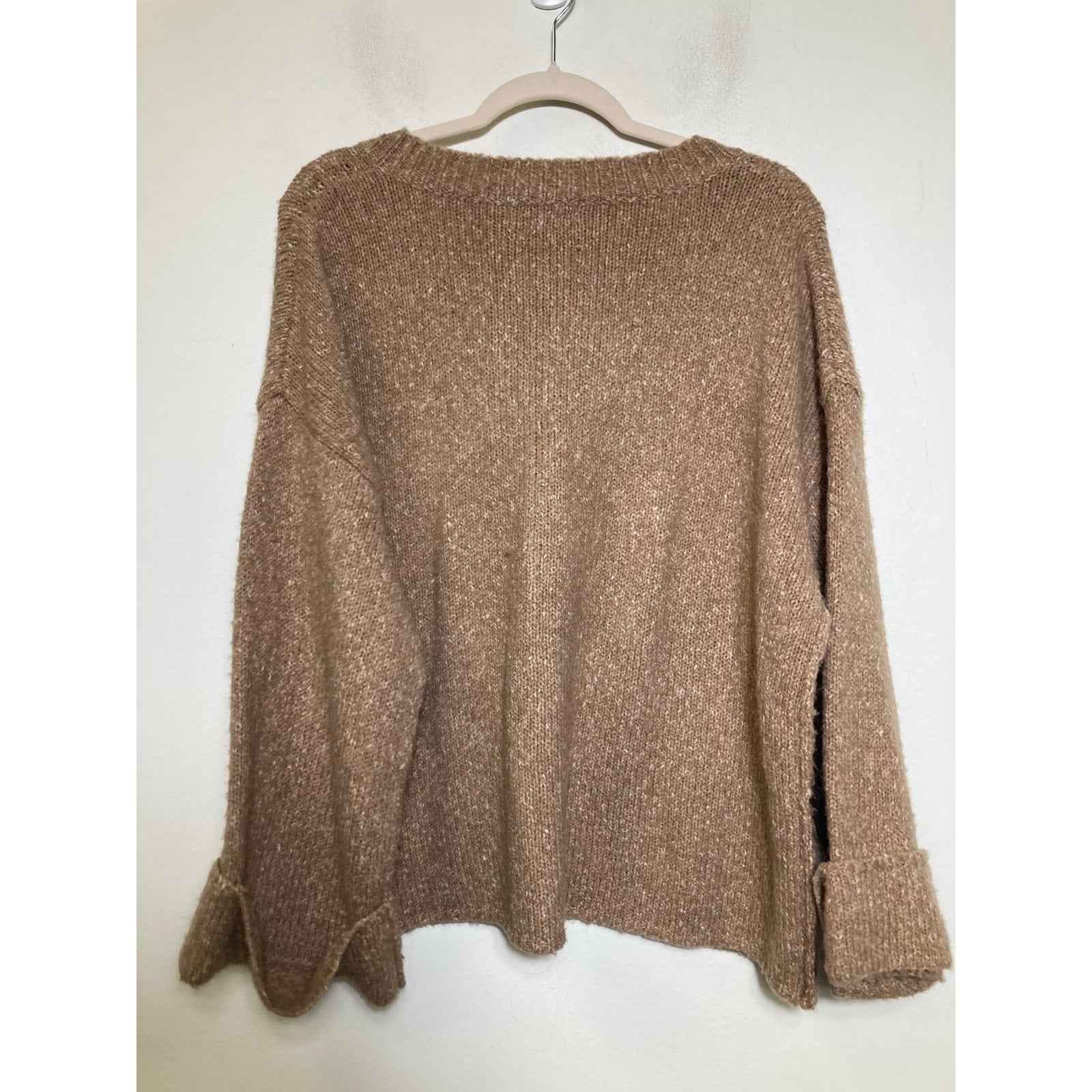 by Anthropologie Tan Long Wide Sleeves V-Neck Knit Sweater Sz M