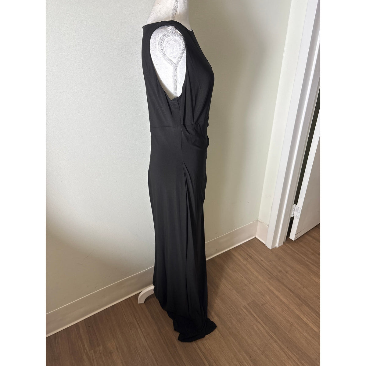 NWT Lauren Ralph Lauren Sleeveless Black and White Floor Length Gown Sz 12