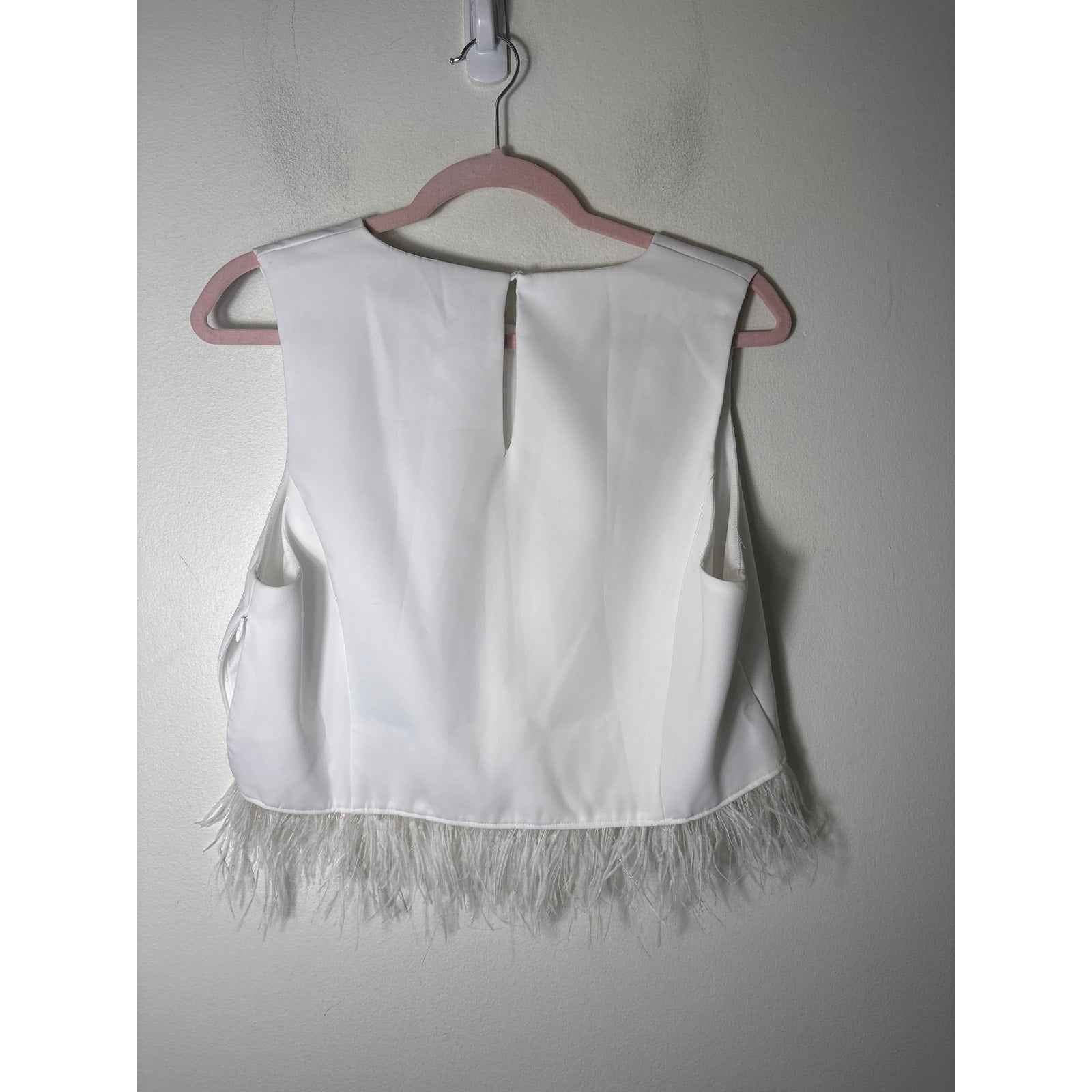 NWT Endless Rose White Feather Trim Bow Tie Top sz XL