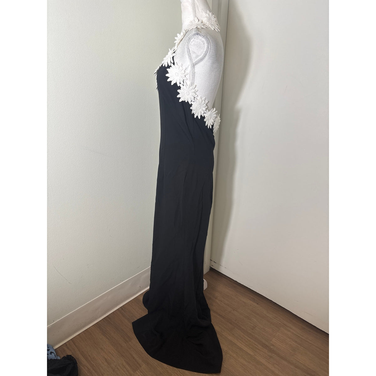 NK32 Naeem Khan Black One Shoulder Floral Strap Floor Length Dress sz 12