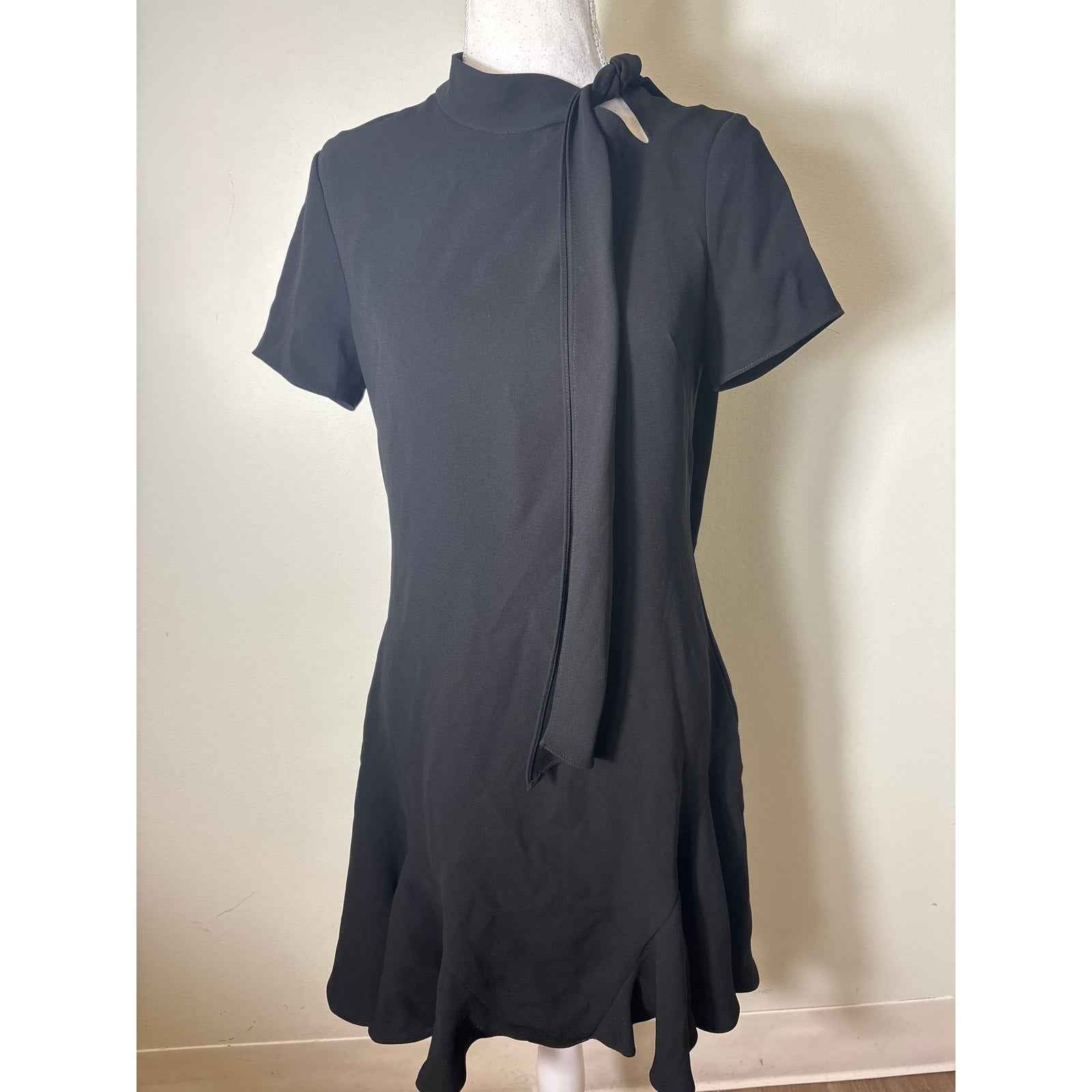 Shoshanna Black Short Sleeve Knee Length Dress Sz 4
