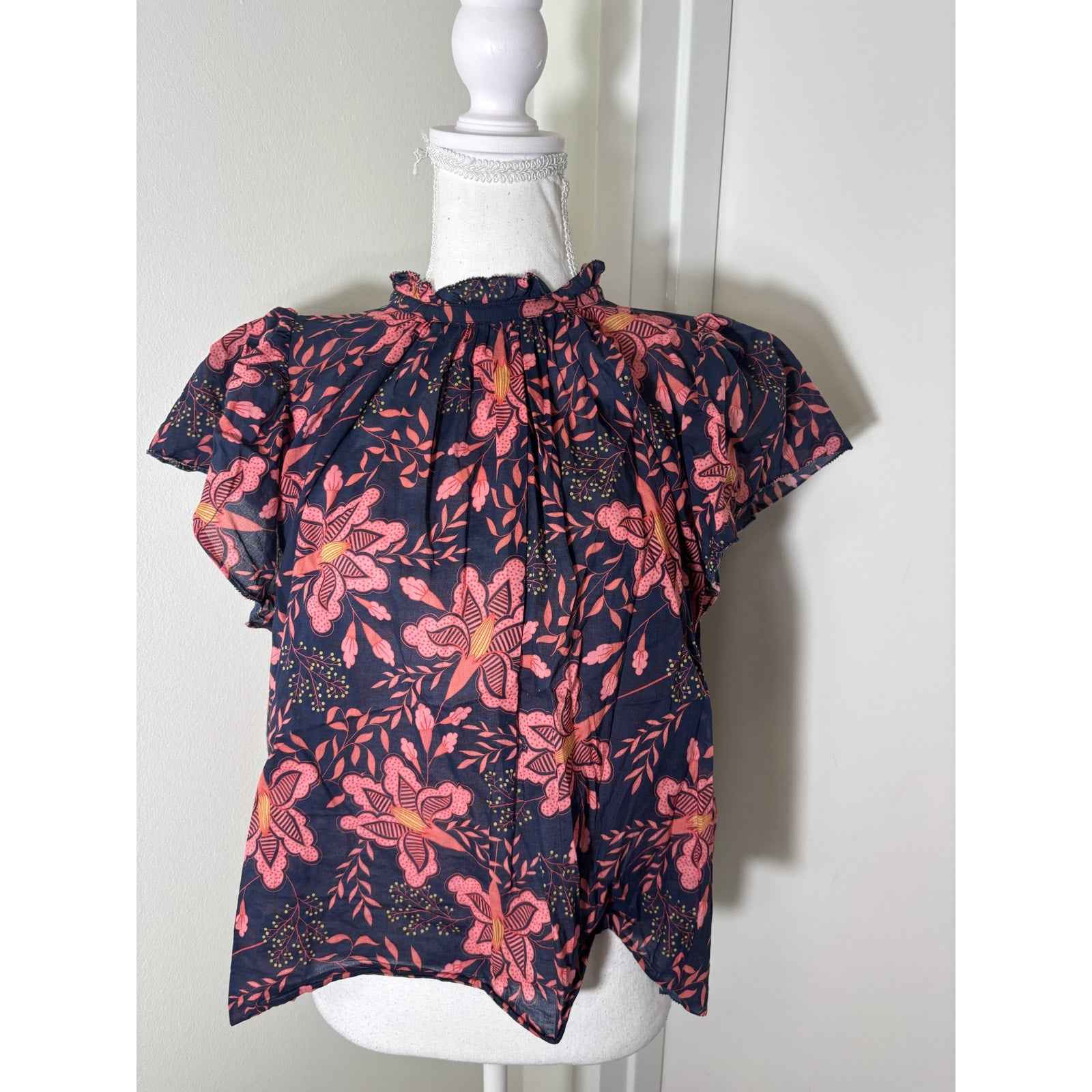 Travota Birds of Paradise Navy Blue Pink Floral Flutter Sleeve Cotton Shirt Sz S