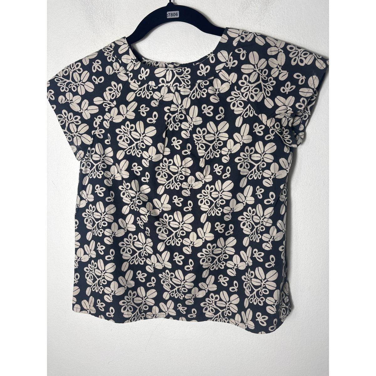 Girls Bonpoint Black and Cream Top Sz 10