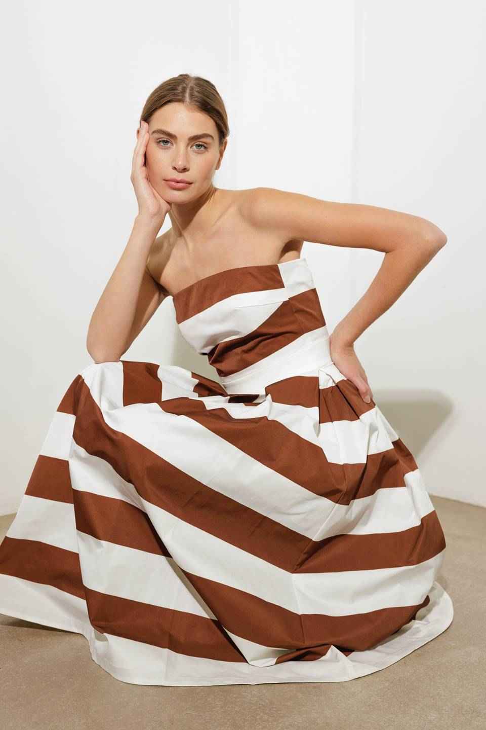 EVERYDAY HUSTLE RUST WOVEN MIDI DRESS