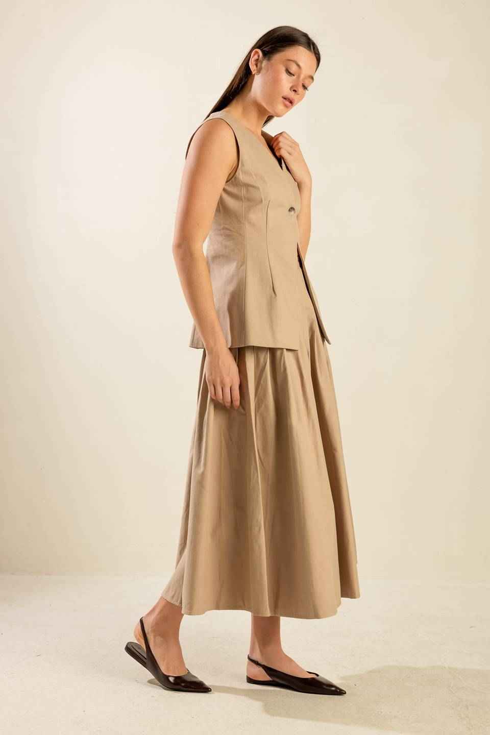 FLEETING FAUNA WOVEN VEST