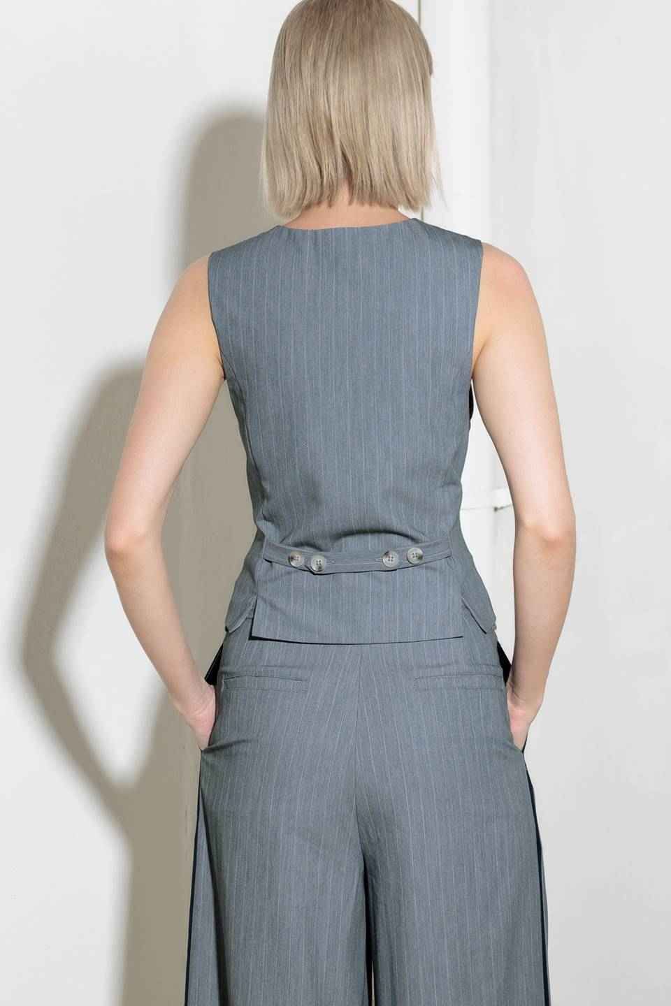 SMILE BRIGHT IN GREY WOVEN VEST