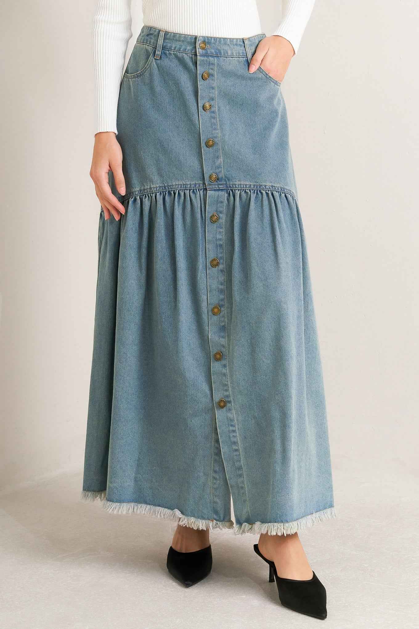 INTRICATE CHARM DENIM MIDI SKIRT