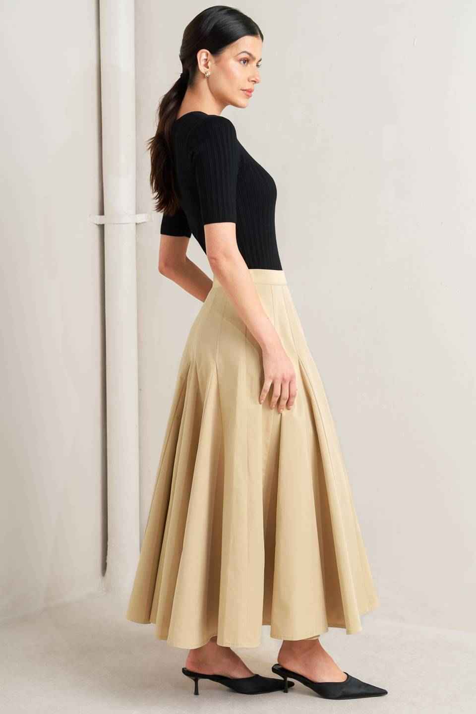PALE FRAME WOVEN TAUPE CIRCLE SKIRT
