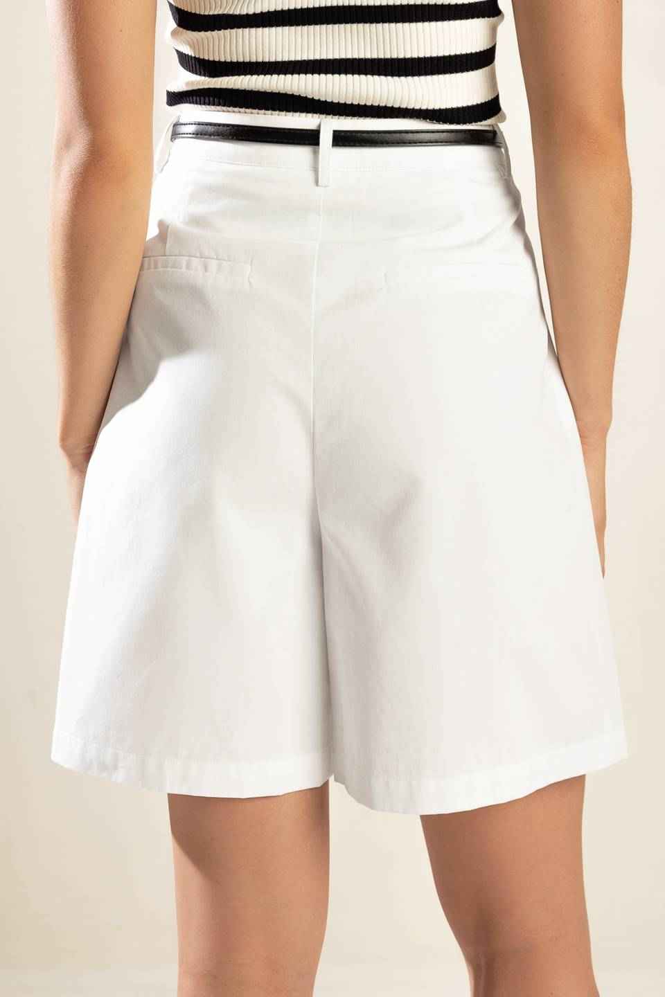 CITY STROLLS WOVEN BERMUDA SHORTS