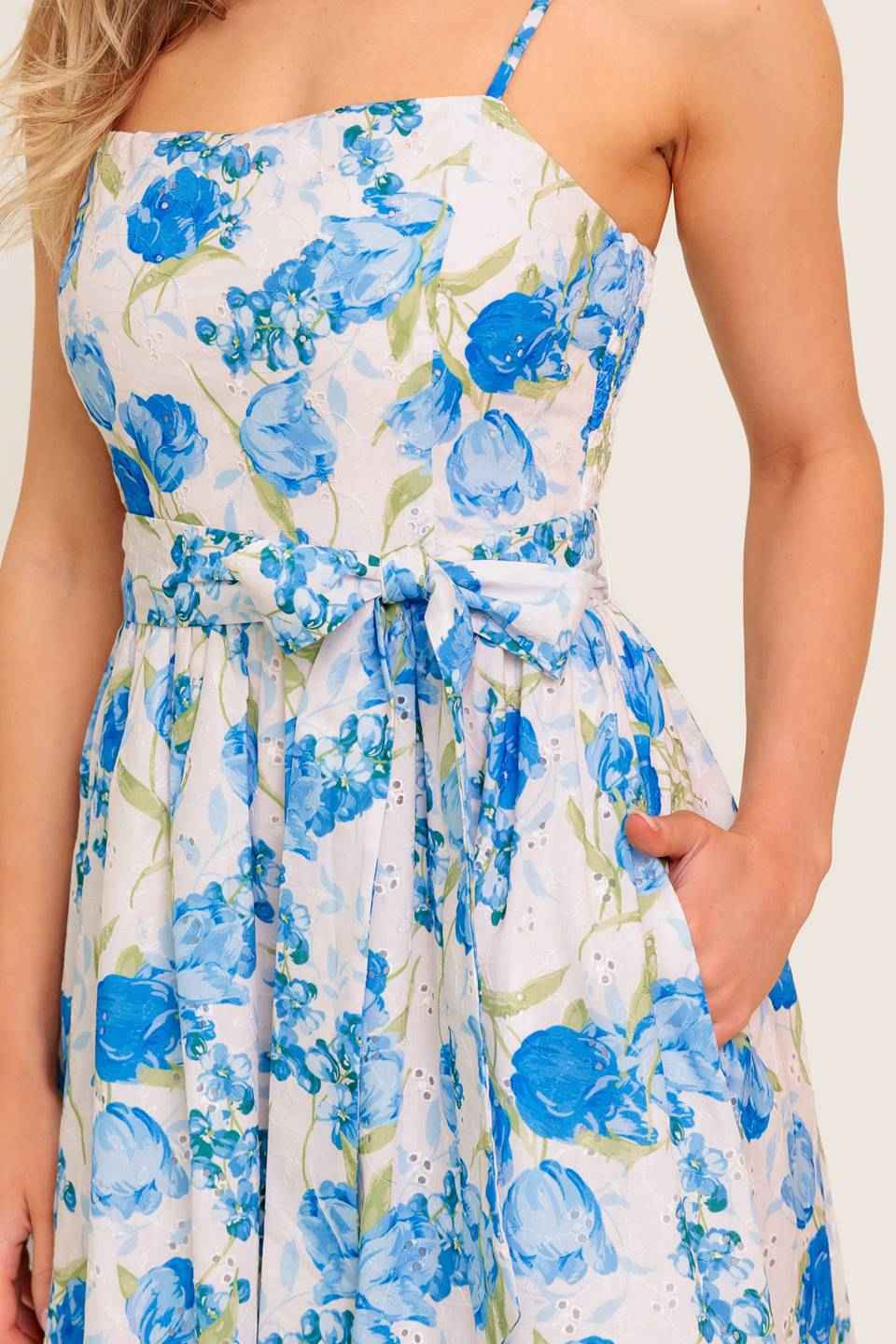 ROSY MOOD FLORAL WOVEN MIDI DRESS