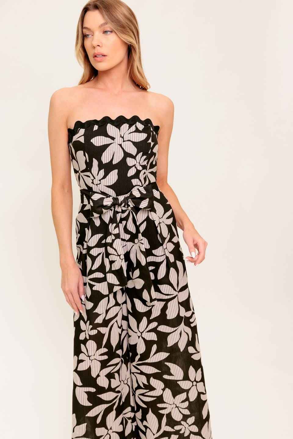 DREAMY ELEGANCE BLACK WOVEN JUMPSUIT