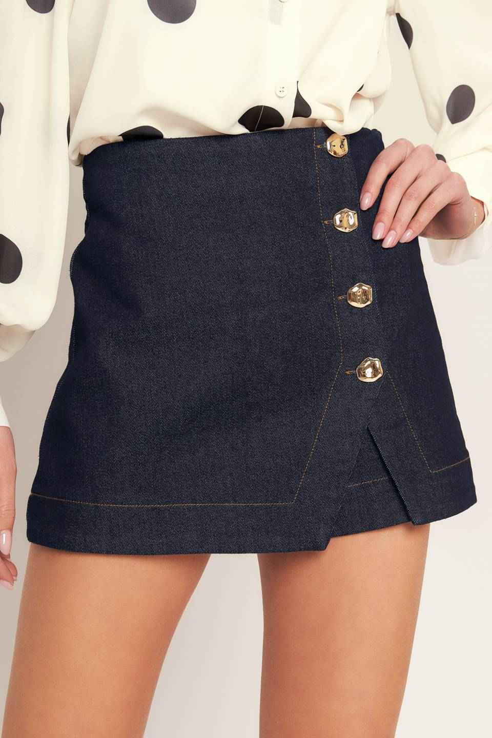 MODERN FEMININE DENIM SKORT