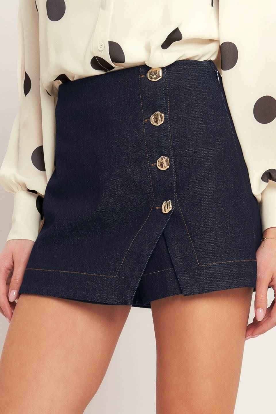 MODERN FEMININE DENIM SKORT