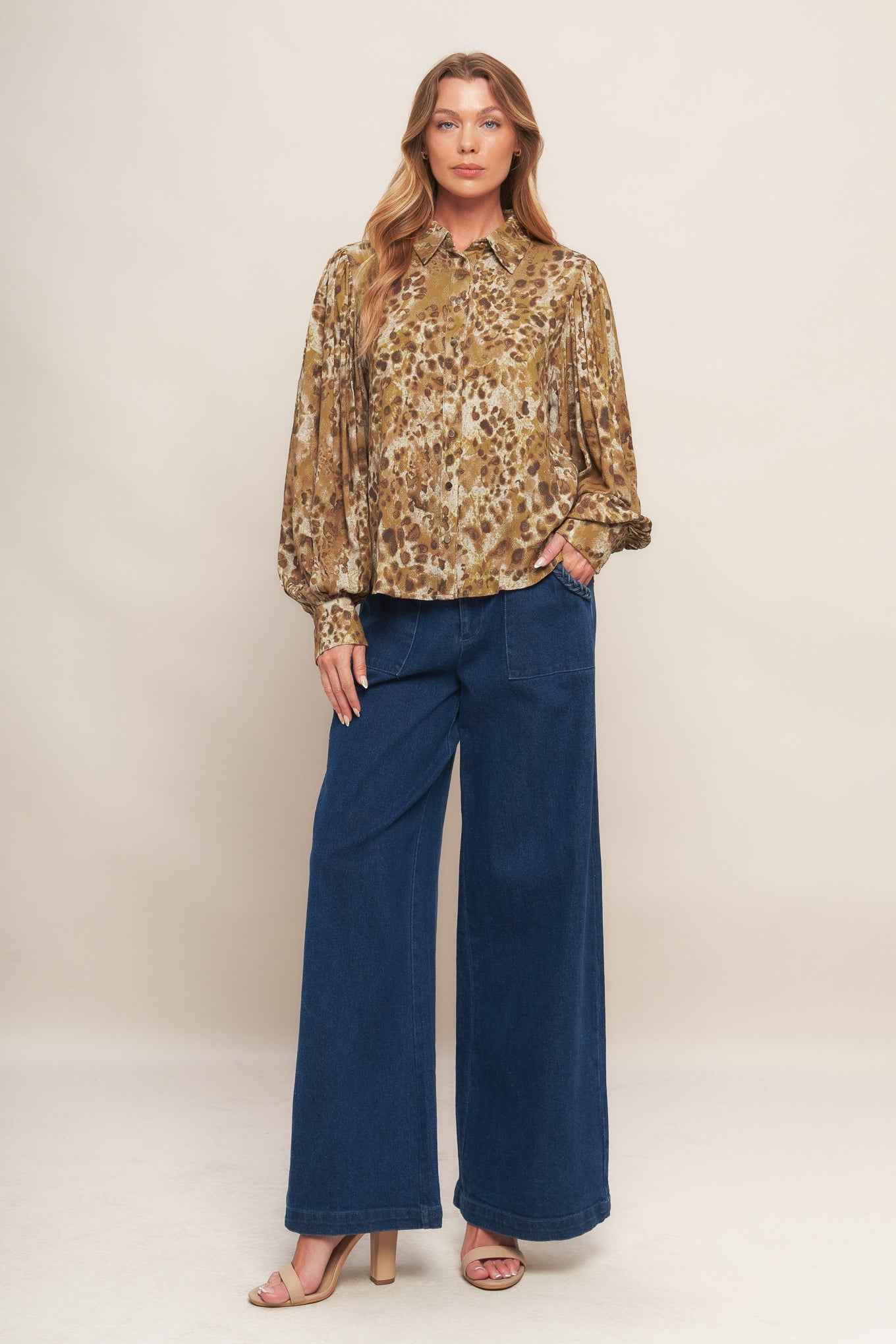 WILD LUXE TAUPE WOVEN TOP