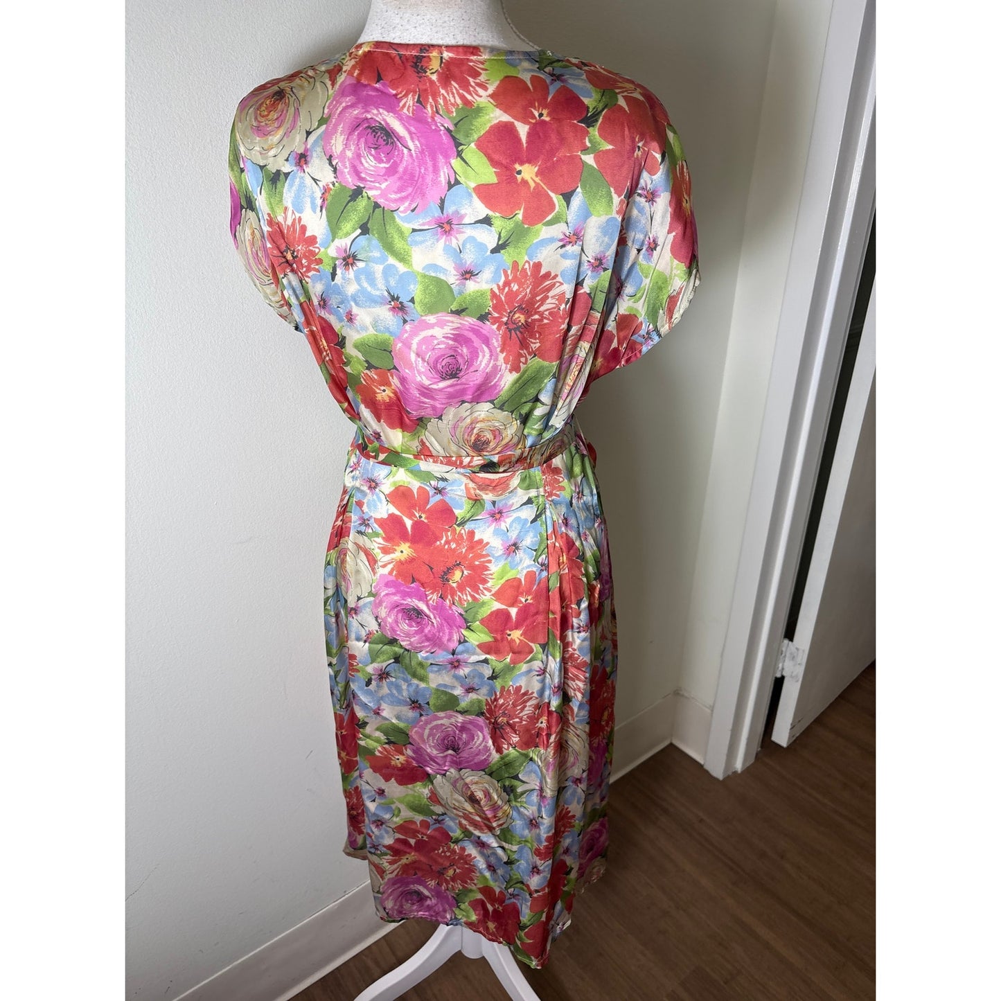 Frances Valentine Silky Pink and Green Floral Cap Sleeve Midi Belted Dress Sz S