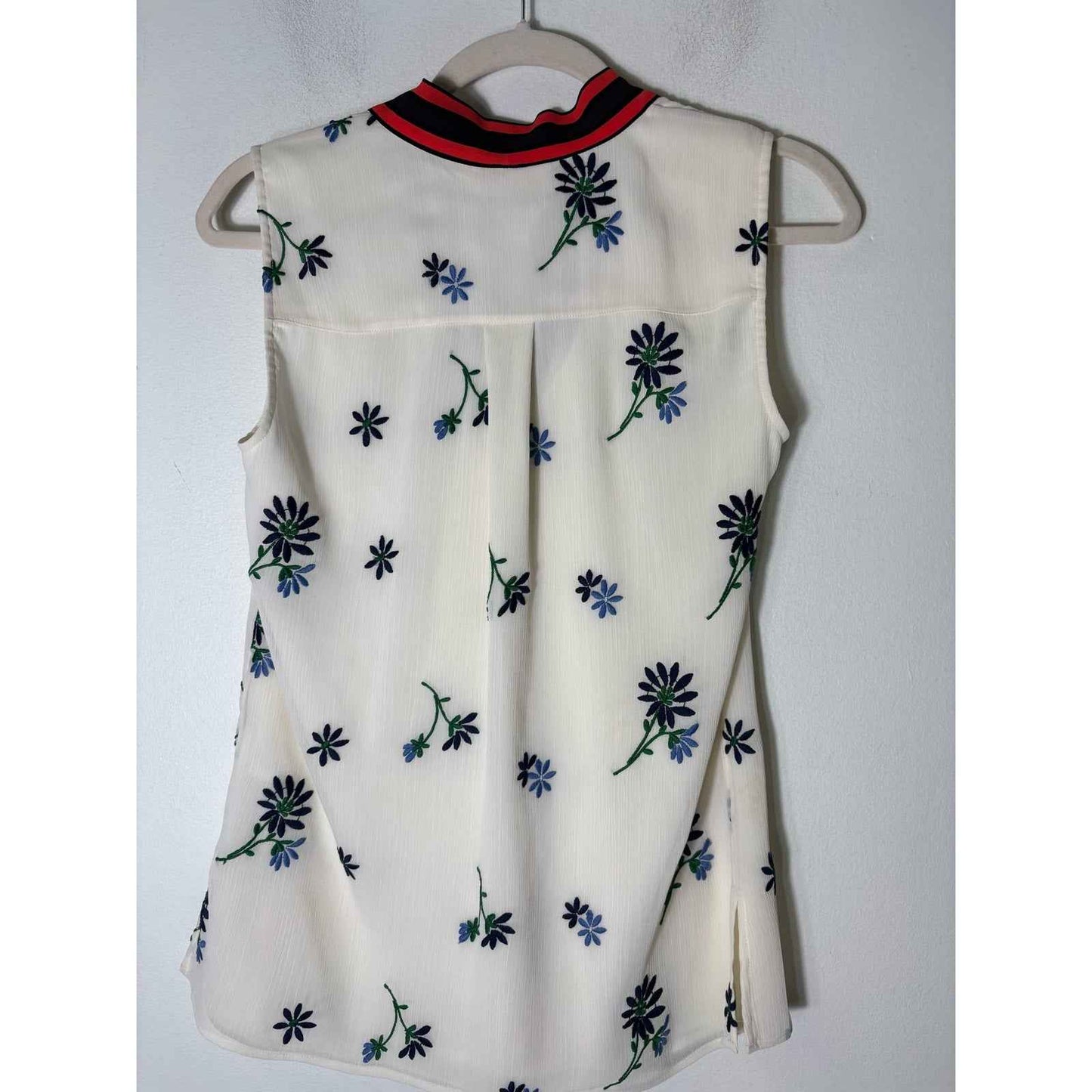 Tory Burch Off White Sleeveless Top with Emboidered Flowers Sz 2