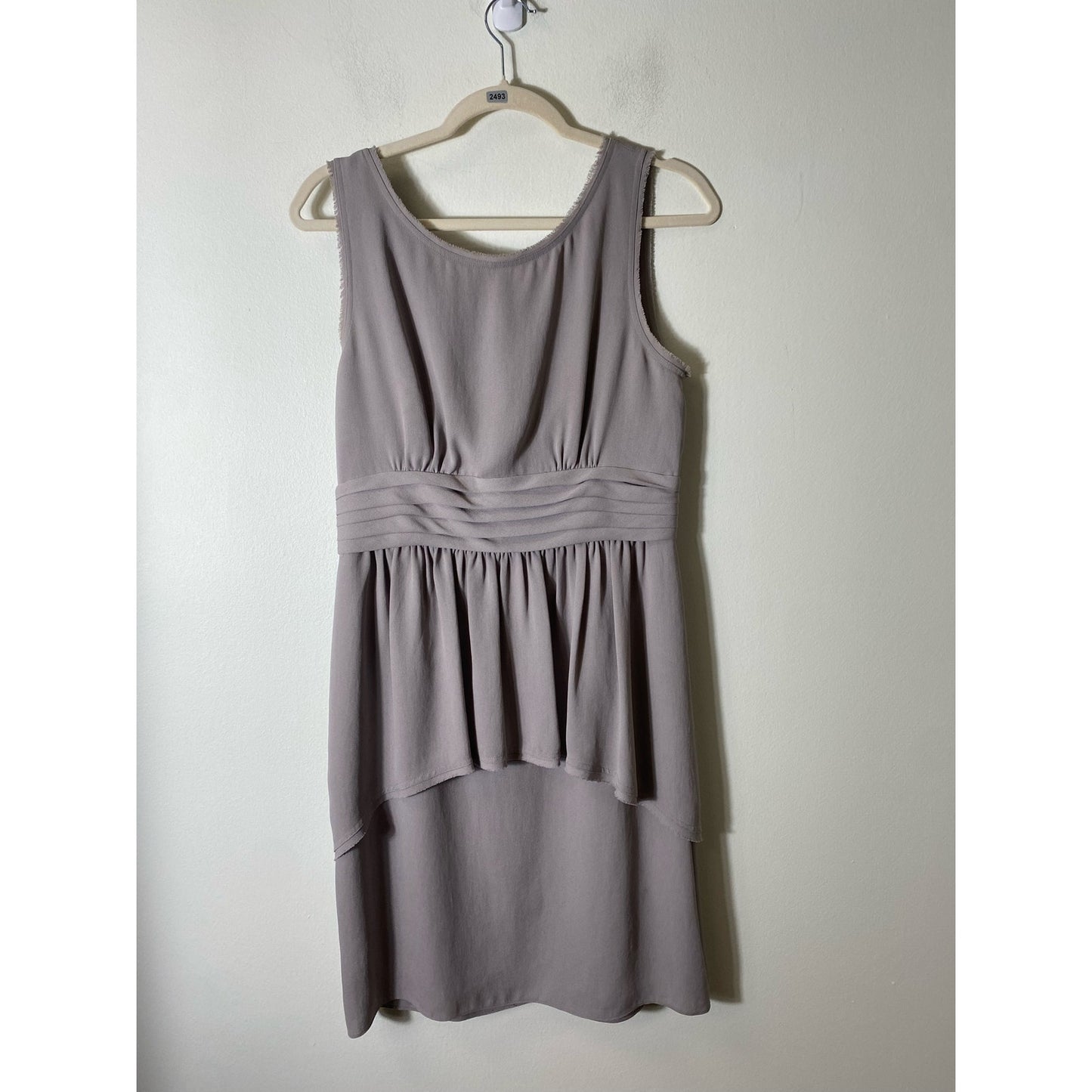 BCBG Maxazria  Gray Sleeveless Knee Length Cocktail Dress Sz 10