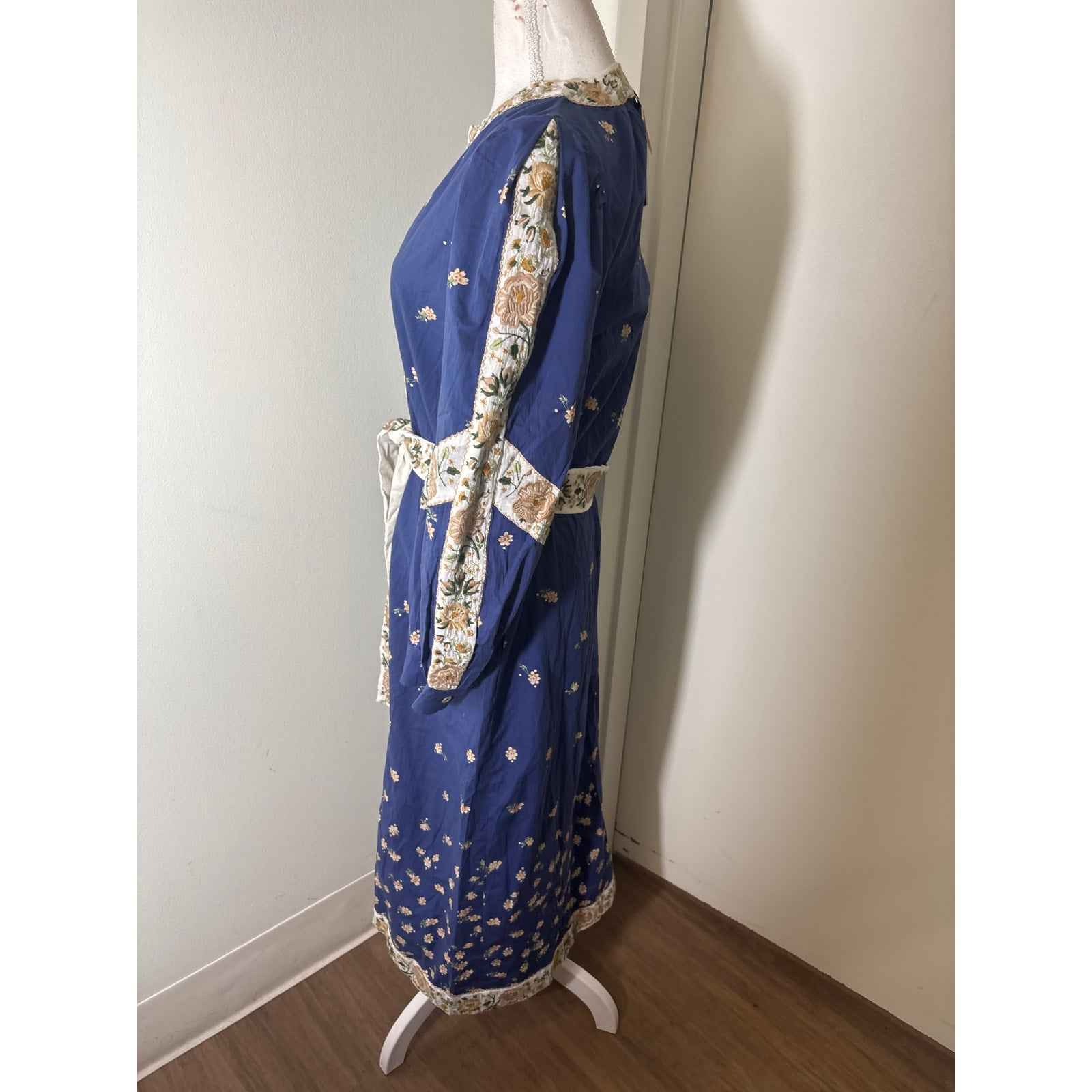 NWT Sea Elizabeth Print Blue and Pink Floral Caftan Sz M