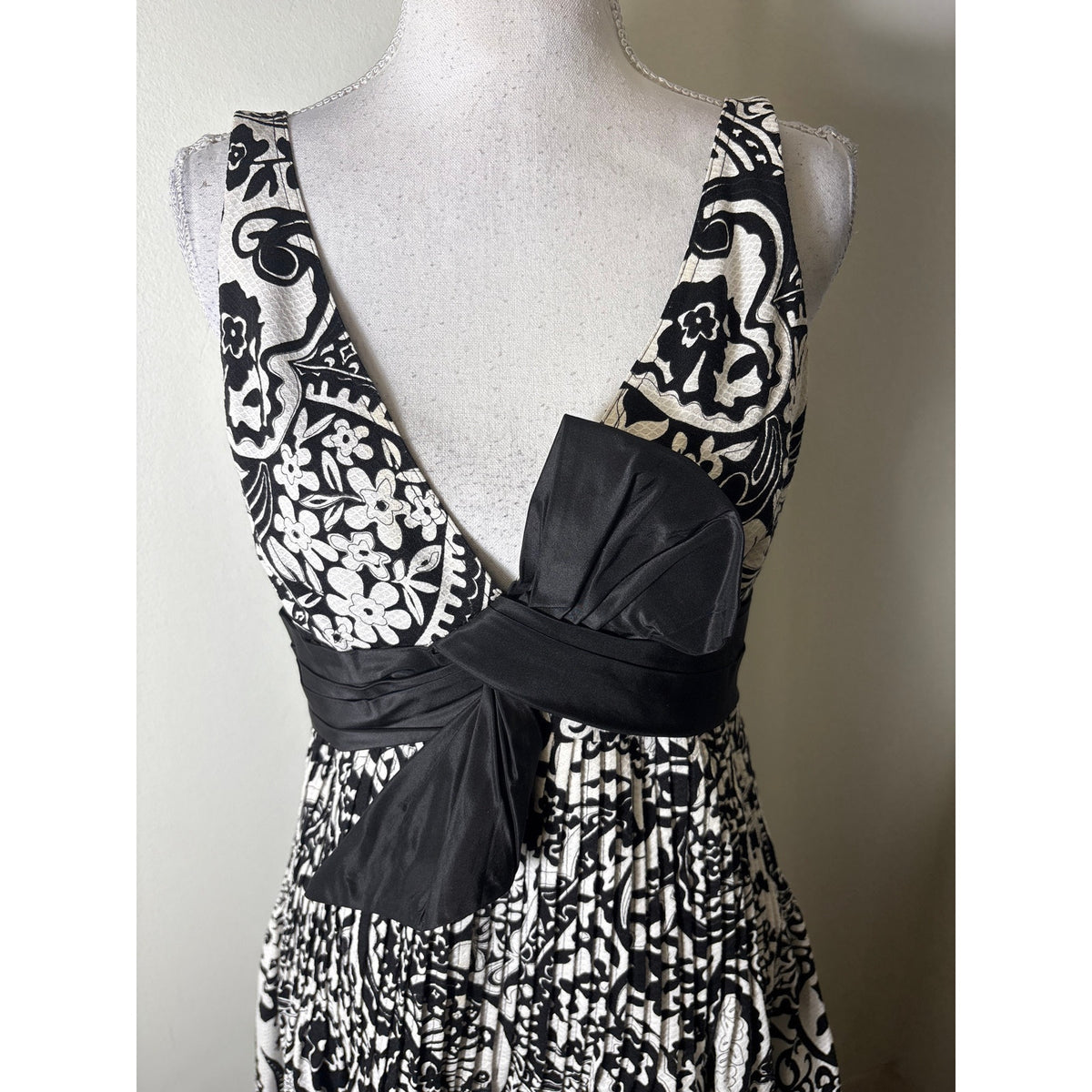 Teri Jon Black White Sleeveless Cotton Midi Dress Sz 4