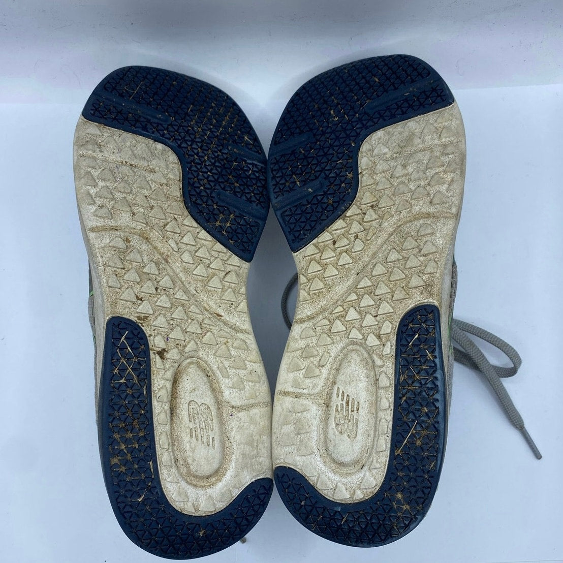 Kids New Balance Grey and Green Tennis Shoes Sz 4.5