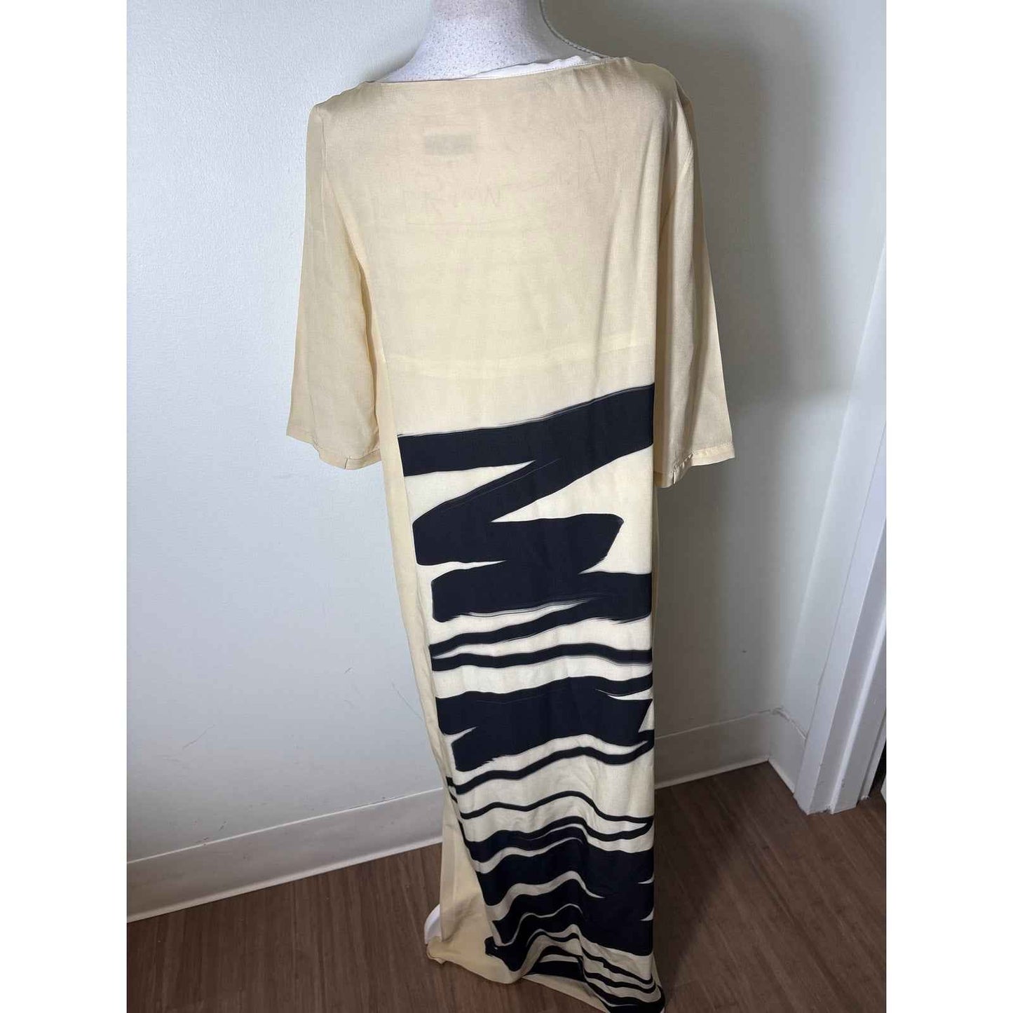 Antoni & Alison Cream and Black Silk Half Sleeve Maxi Shift Dress Sz 12