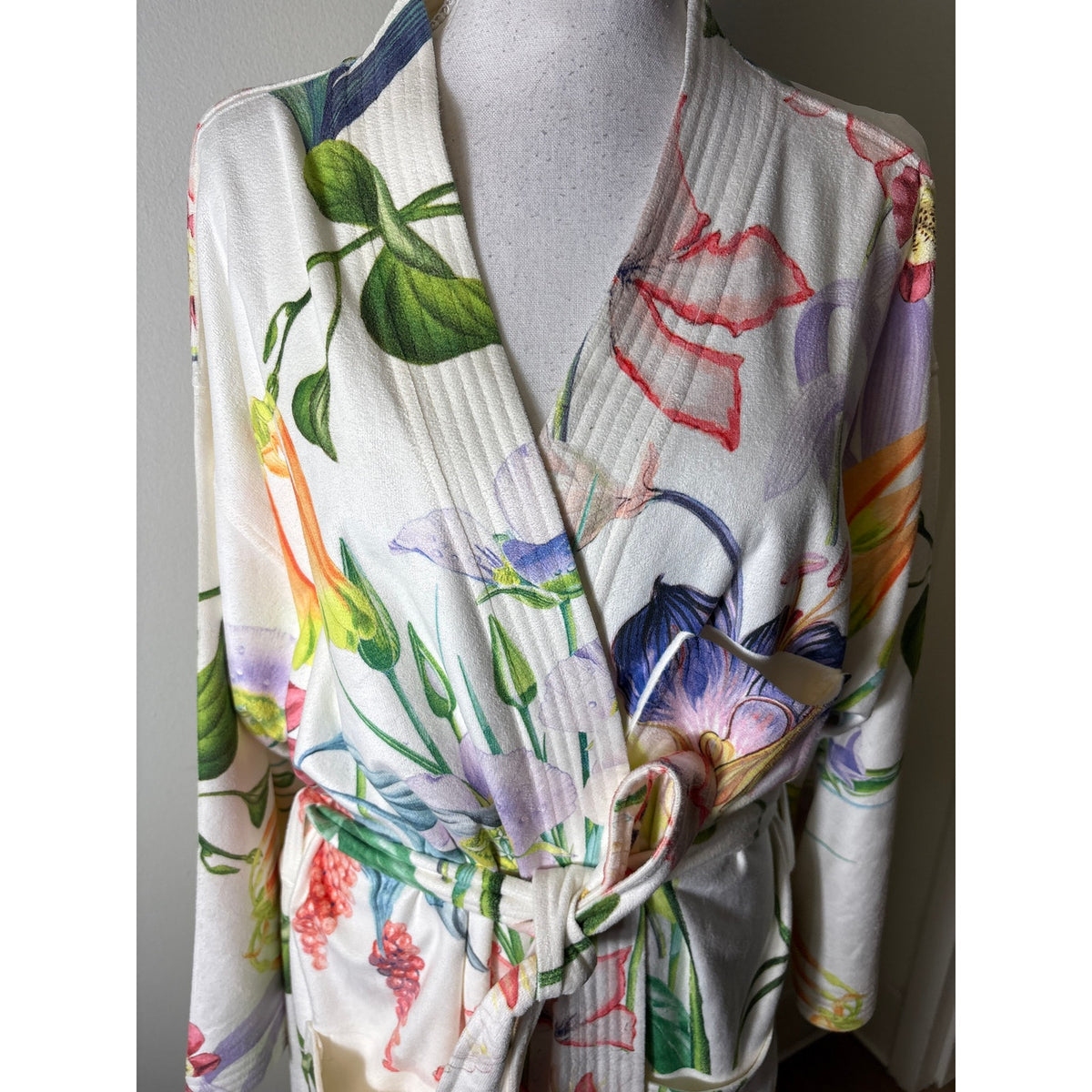 Wrap Up by VP Soft Floral Tery Cloth Robe Sz OS