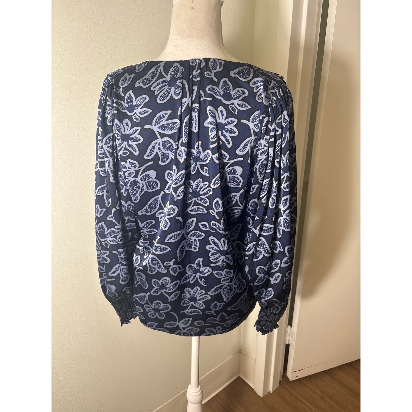 Rebecca Taylor Navy Floral Long Sleeve V-Neck Shirt Sz S