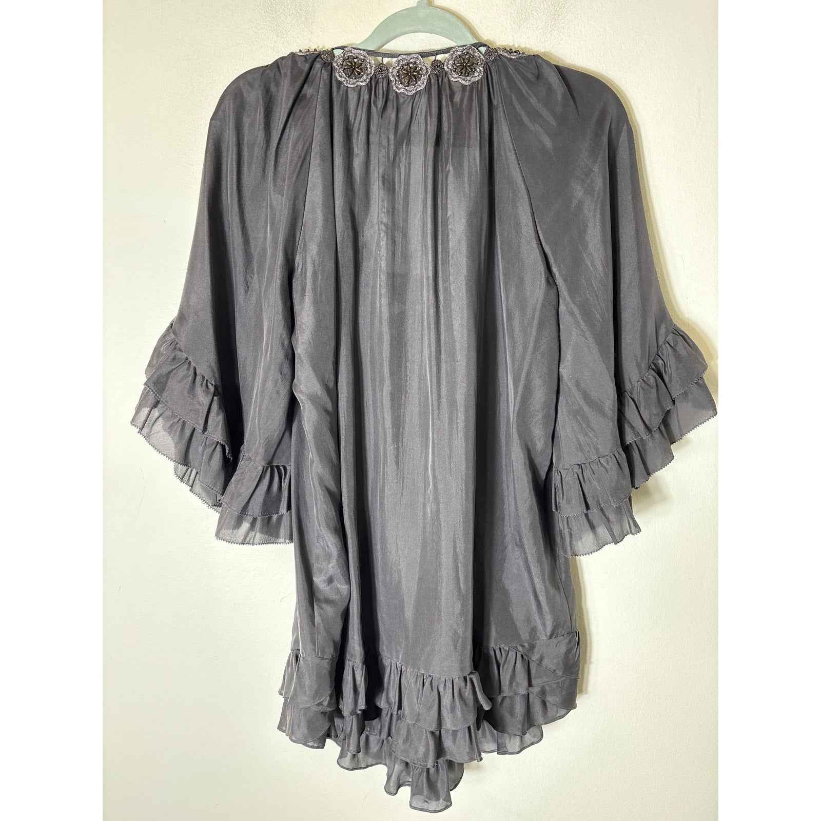 Rebecca Taylor Gray Silk Embellished Neck Ruffled Short Sleeve Top Sz 4