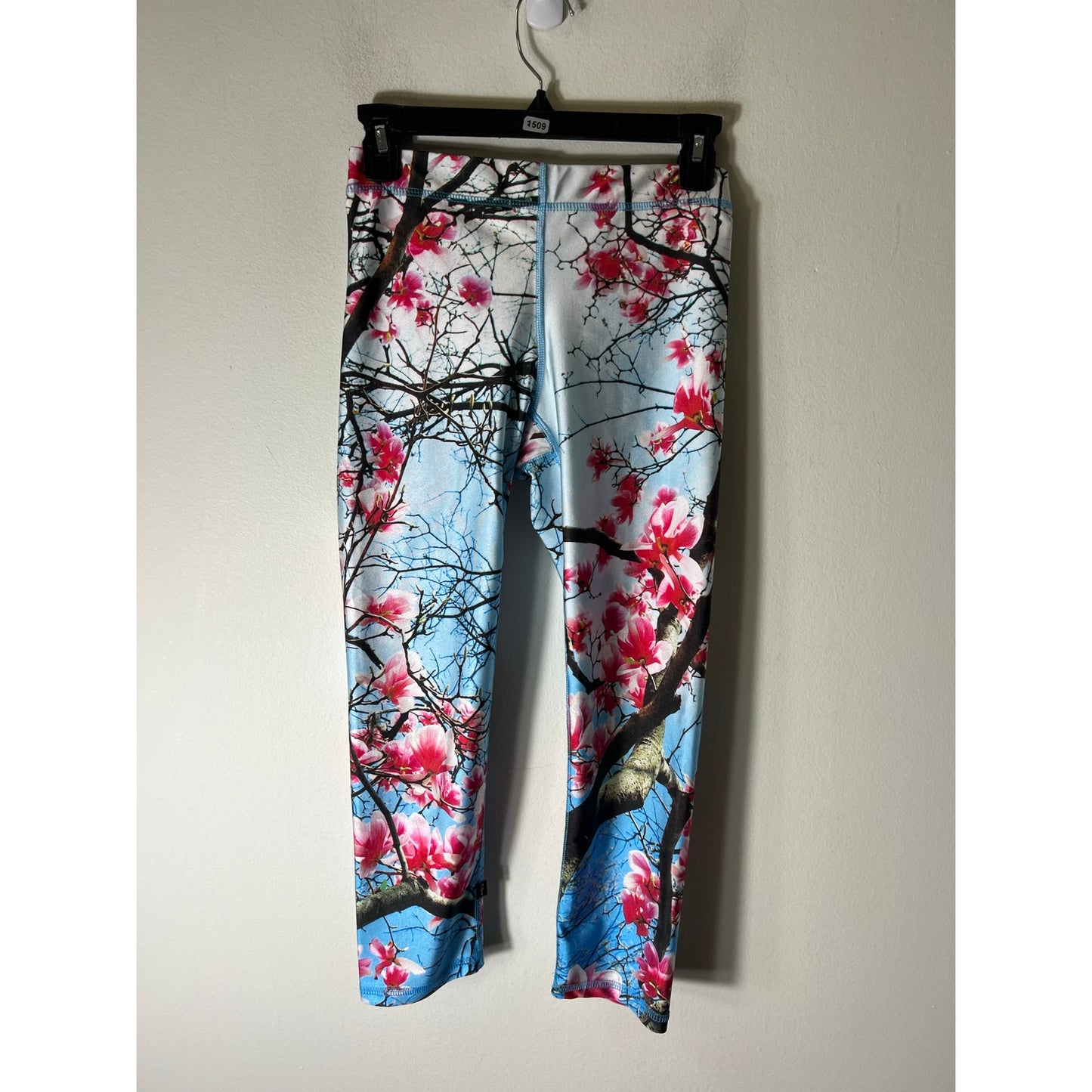 Bundle of 2 Zara Terez Capri Leggings Sz M