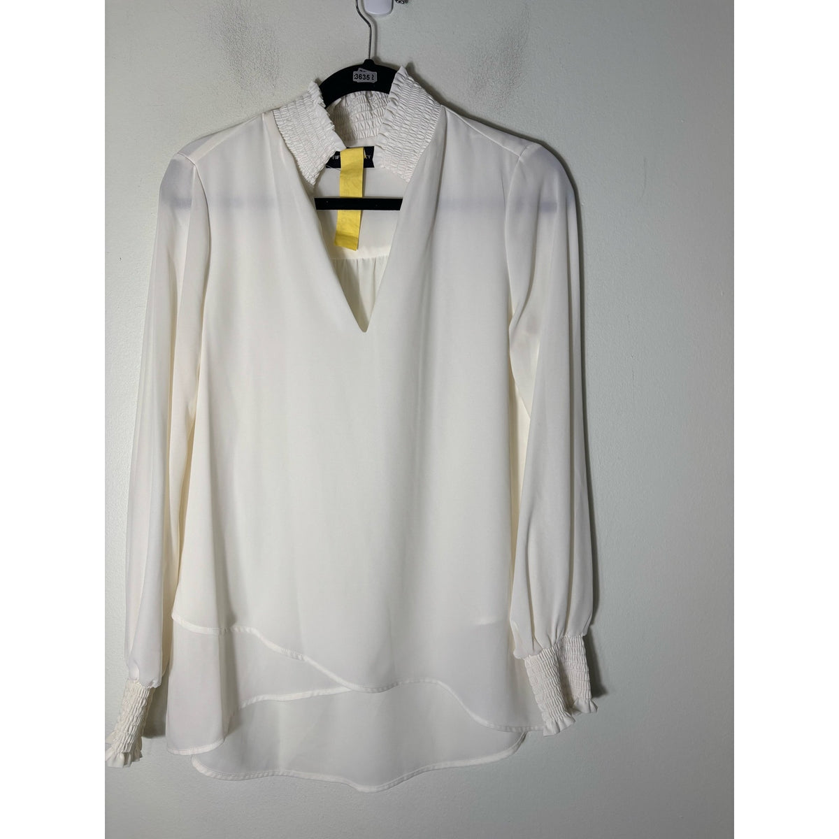 Fifteen Twenty Ivory Long Sleeve V-Neck Smocked Cuffs and Collar Sz XS