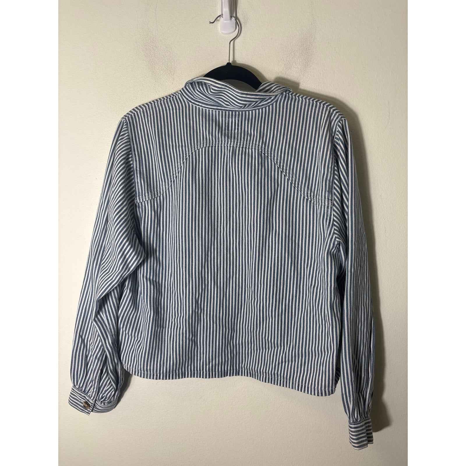 Levi's White and Blue Stripe Long Seeve Button Up Cotten Blend Shirt Sz M