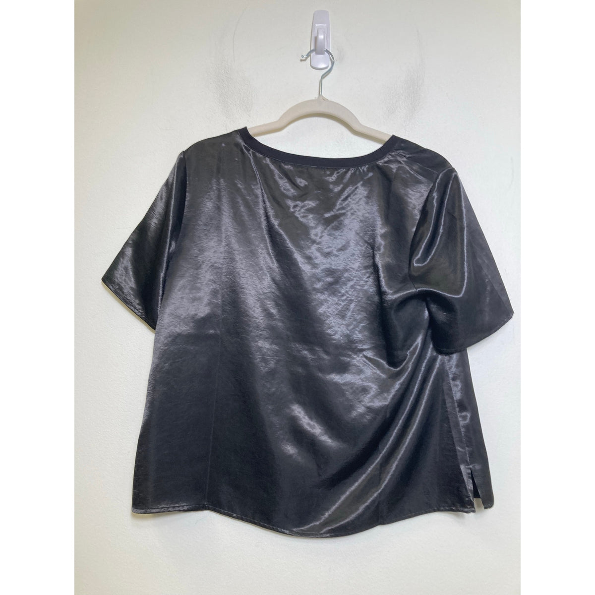 NWT Black Short Sleeve "Satin" Shirt Sz M