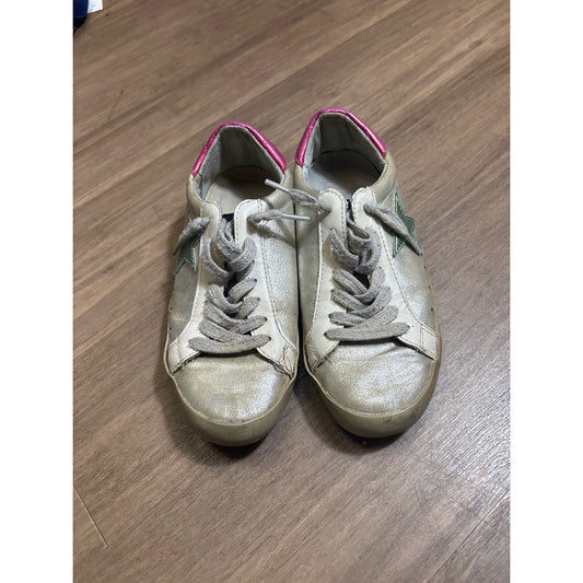 Bundle of 2 Pairs of Tennis Shoes: Shu Shop and Ciento