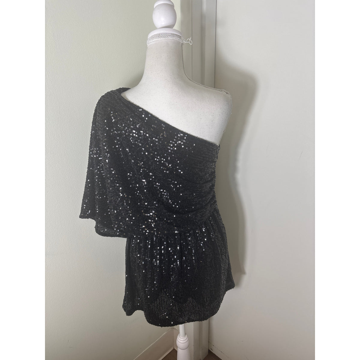 Karlie One Shoulder Black Sequin Cocktail Dress Sz L