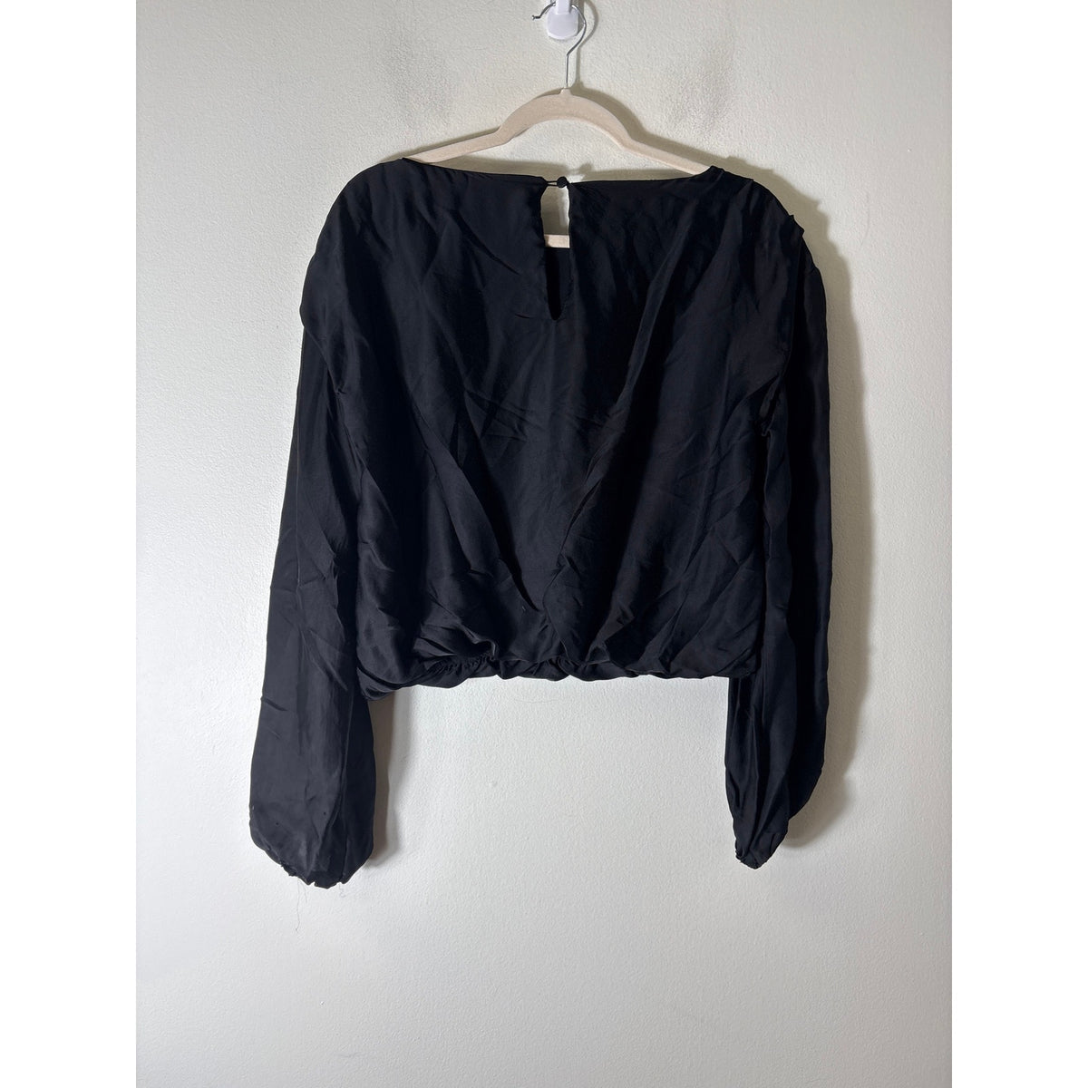 Anthropologie Black Cropped Bubble Hem Long Sleeve Top Sz XS