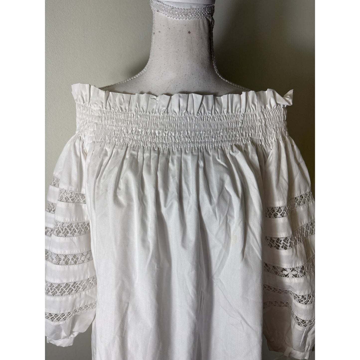 Mi Golondrina Crisp White Off the Shoulder 3/4 Sleeve Cotton Top Sz M