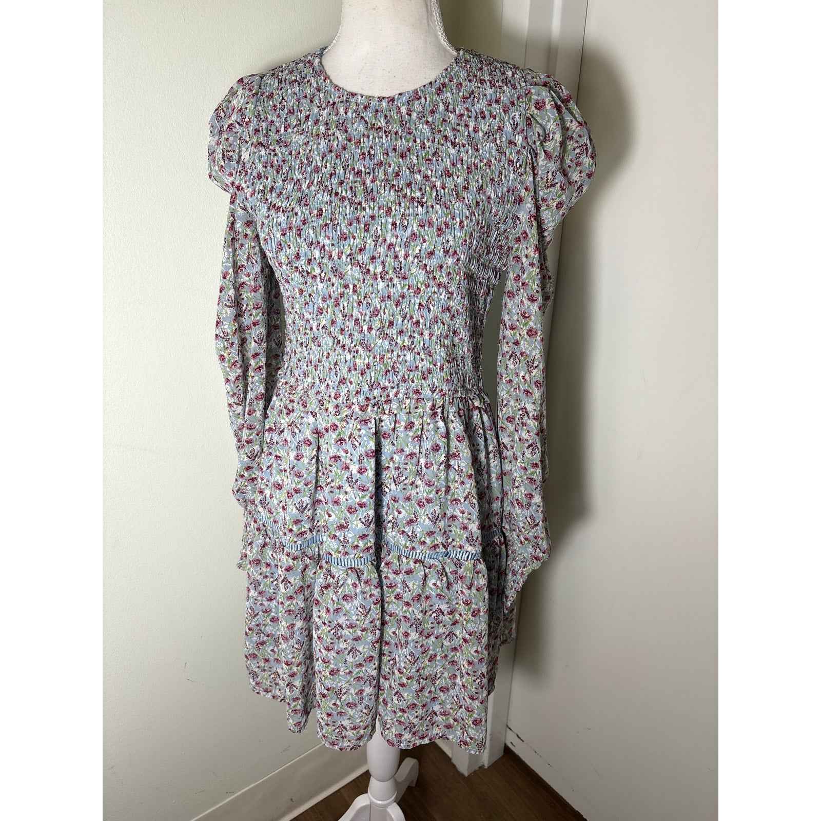 Allison New York Light Blue Floral Long Puff Sleeve Knee Length Sz M