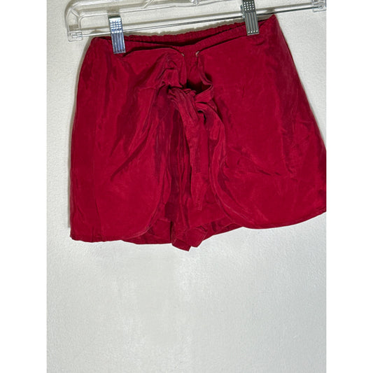 NWT Pleat. Red Tie Front Shorts sz 7