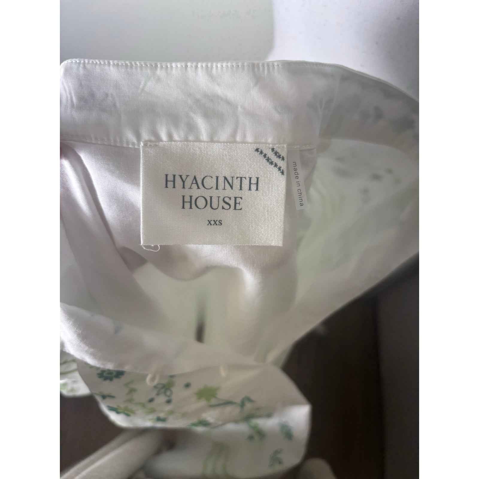 Hyacinth House Crisp Floral Embroidery Long Puff Sleeve Cotton Top Sz XXS