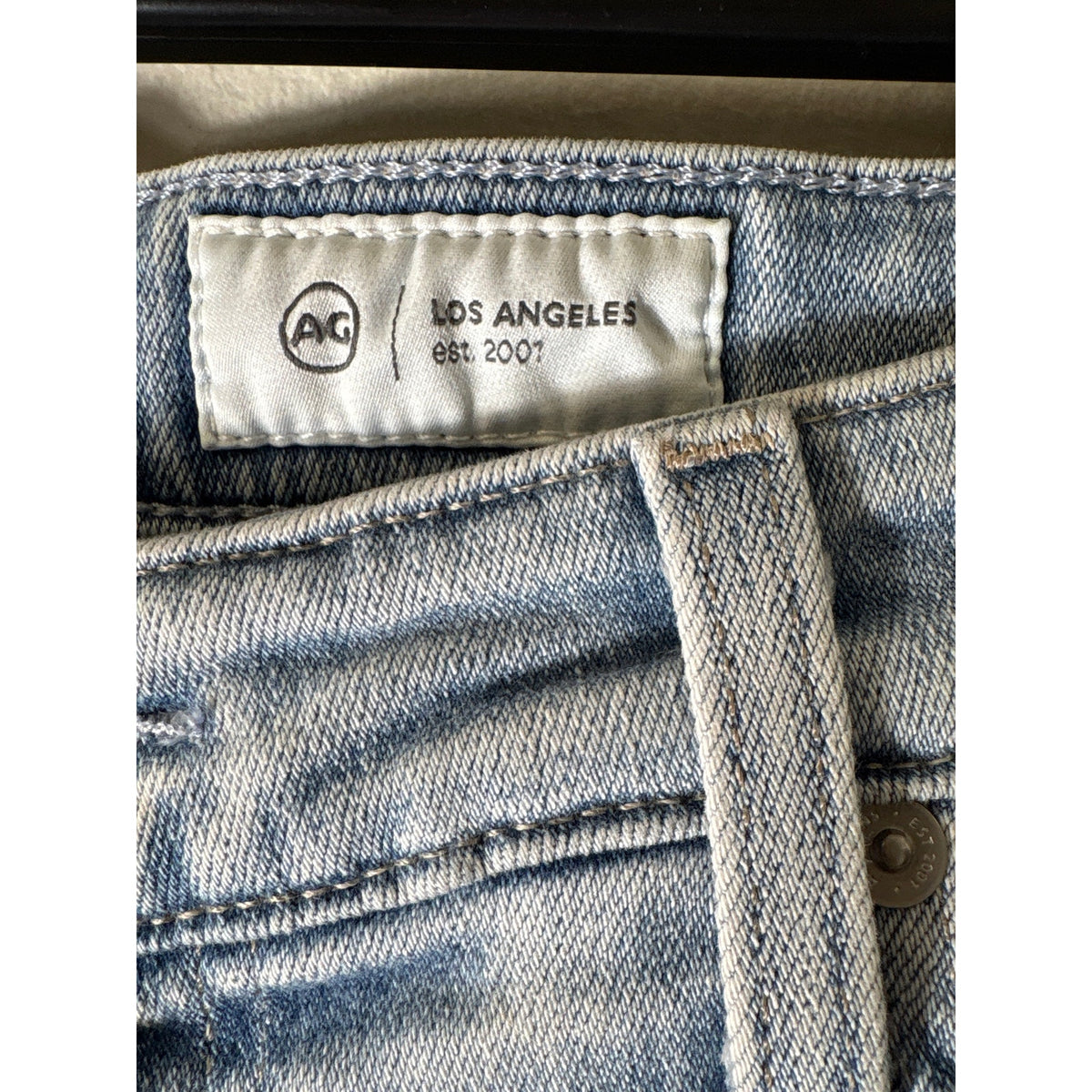 AG Light Wash Farrah Boot Crop Blue Jeans Sz 31