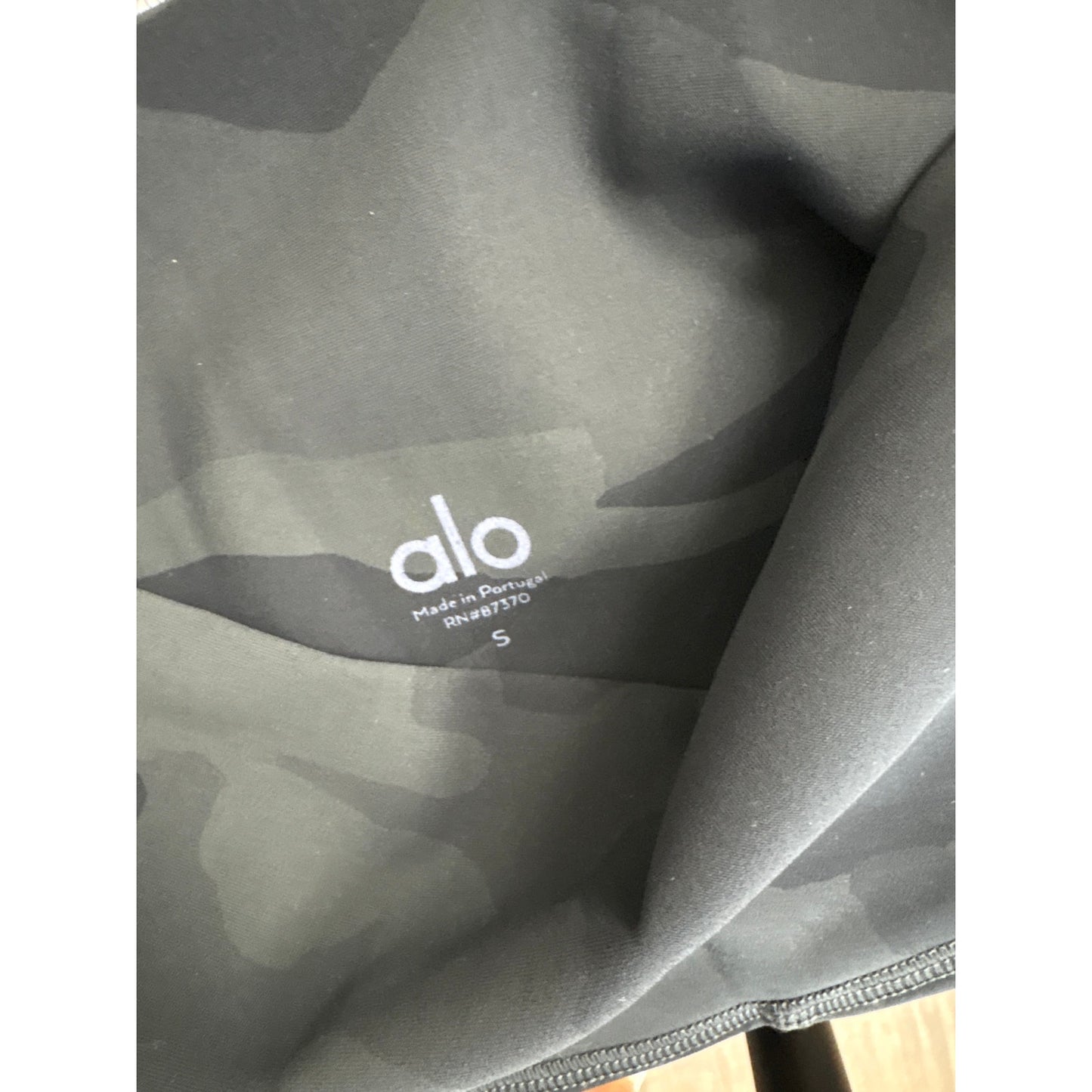Alo Yoga Black Camo Athletic Ankle Leggings Sz S