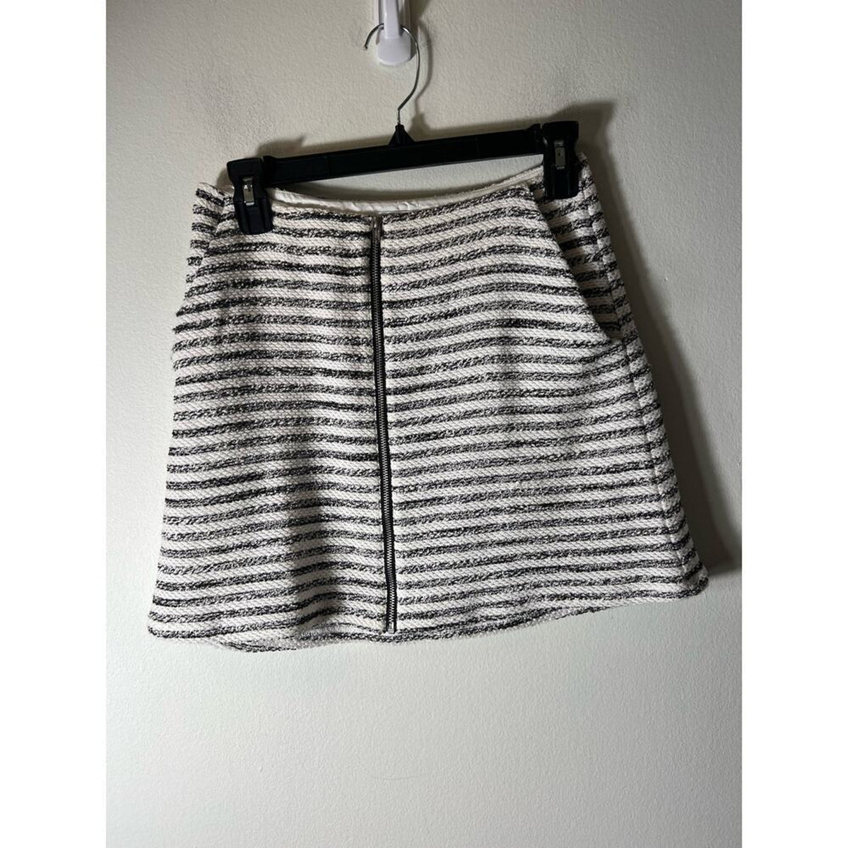 BCBGeneration Black White Stripe Mini Skirt Size 4