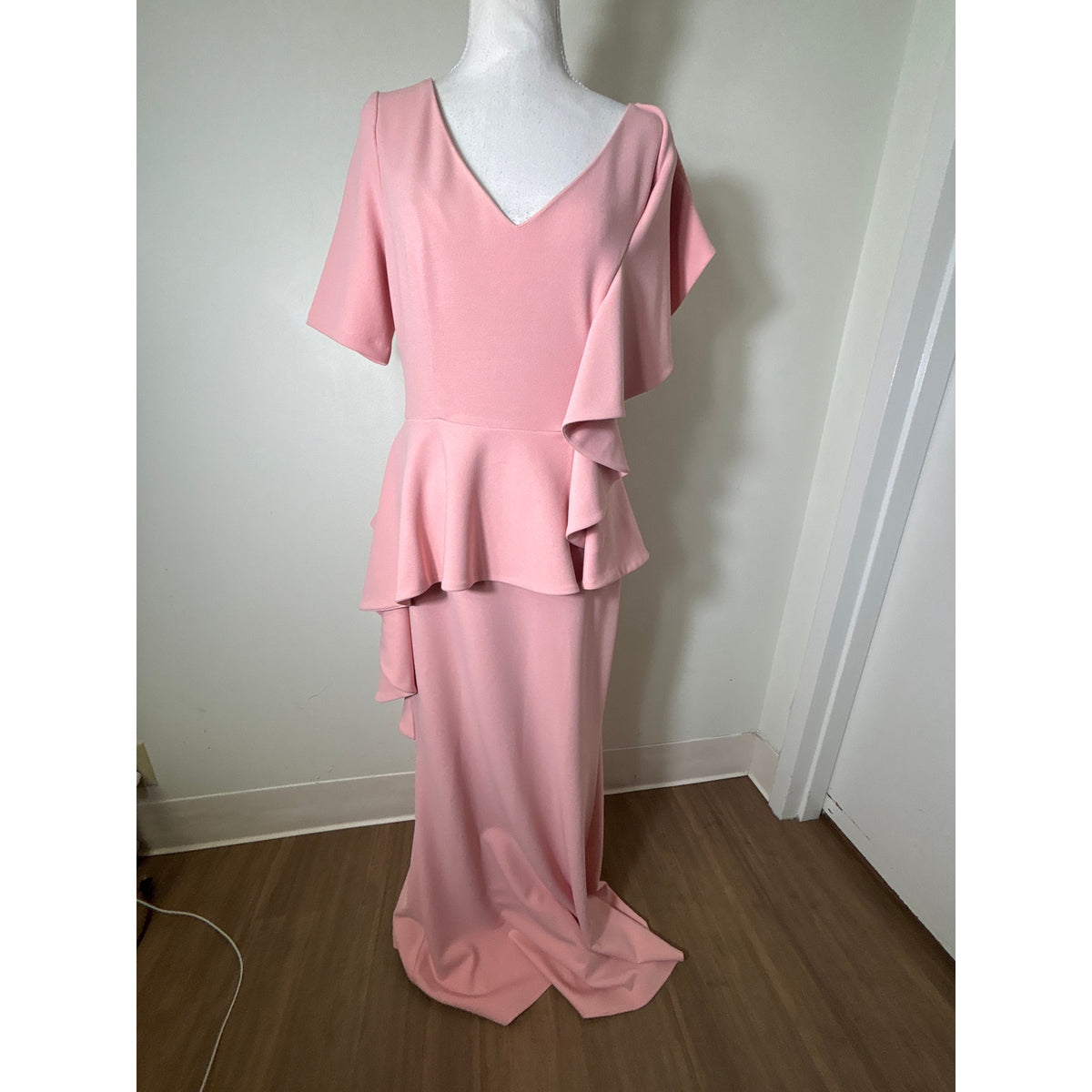 Badgley Mischka Blush Pink Half Sleeve Floor Length Ruffle Gown Sz 6
